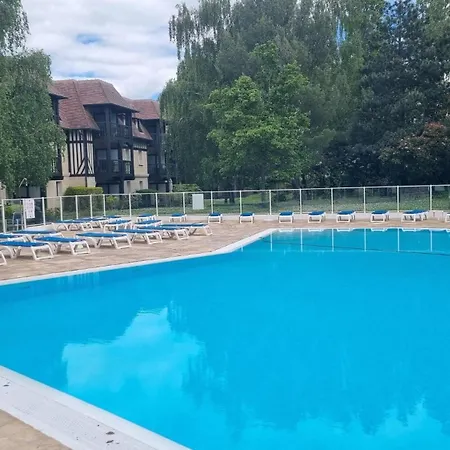 2 Pieces Avec Piscine Chauffee Apartment Deauville Exterior photo