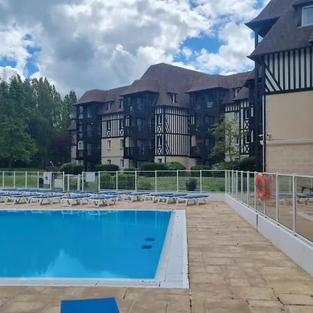 2 Pieces Avec Piscine Chauffee Apartment Deauville Exterior photo